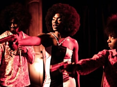 デカ尻, デカチン, 黒人, フェラチオ, バック, 異人種間, 自然山雀, ティーン