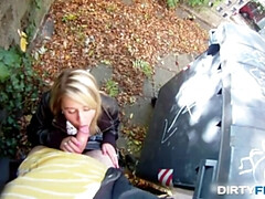 18 летние, Член, Европейки, Хд, Поцелуи, Натуральные сиськи, Наездница, Глотающие