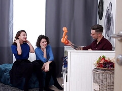 Две девушки, Секс без цензуры, Хд, Поцелуи, Лизание, Натуральные сиськи, Киски, Молоденькие