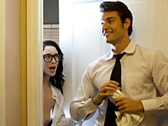 Culo grande, Verga grande, Tetas grandes, Mamada, Morena, Estilo perrito, Flaco, Adolescente