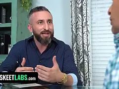 18 jahre, Sperma im mund, Kehlenfick, Interrassisch, Latina, Monster, Spanisch, Taboo