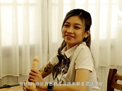 女, 手コキする, なめる, 女子高生, ティーン, おもちゃ, ユニフォーム, バイブレーター