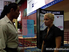 Большие сиськи, Блондинки, Минет, Милф, В офисе, Порнозвезда