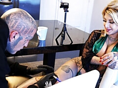 Gros cul, Grosse bite, Gros seins, Blonde, Sucer une bite, En levrette, Mère que j'aimerais baiser, Nénés