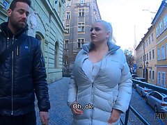 Hunter interrupts blind date and screws hot blonde with big jugs
