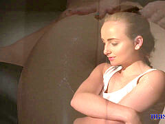 Pieds, Femelle, Embrassement, Lesbienne, Massage, Orgasme, Petite femme, Adolescente