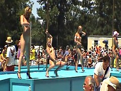 Enthousiasteling, Lieveling, Openbaar, Tiener