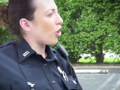 Sucer une bite, Brunette brune, Hard, Hd, Interracial, Mère que j'aimerais baiser, Plan cul à trois, Uniforme