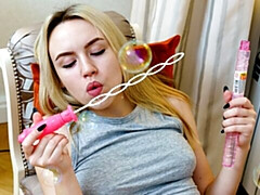 18 jahre, Leie, Blondine, Fingern, Solo, Entkleiden, Jungendliche (18+), Titten