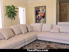 18 ans, Gros seins, Brunette brune, Éjaculation interne, En levrette, Hard, Chatte, Rasée