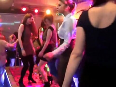 Classique, Gorge profonde, Groupe, Hard, Naturelle, Mamelons, Orgasme, Chatte