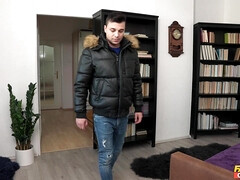 Slaapkamer, Diep in de keel, Hardcore, Likken, Masturbatie, Kut duiken, Billekoek, Tieten likken