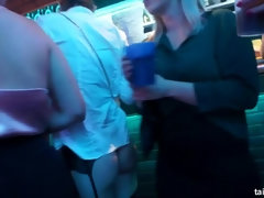 黒人, ブロンド, 衣服着たままセックス, クラブ, レズビアン, パーティ, ポルノスター, スインガー