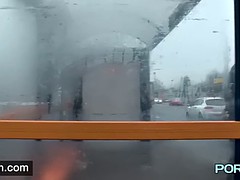 Bruinharig, Flashing, Openbaar, Tieten likken