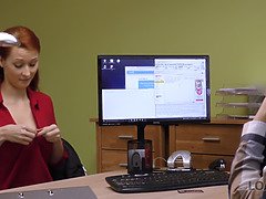 面接, フェラチオ, バック, Hd, オナニー, お金, 赤毛, ティーン