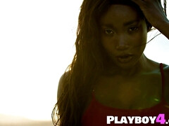 18 jahre, Grosser arsch, Grosse titten, Vollbusig, Schwarz, Im freien, Solo, Jungendliche (18+)