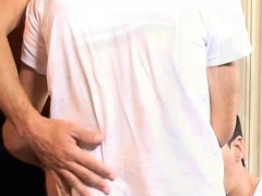 Sucer une bite, Homosexuelle