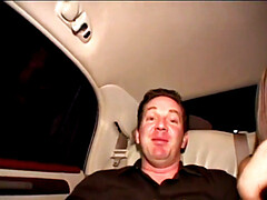 In den arsch, Auto, Kehlenfick, Handjob, Zierlich, Dürr, Flotter dreier, Titten