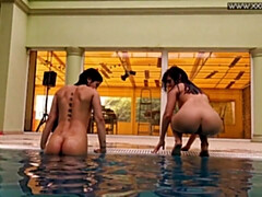 美女, デカパイ, 茶髪の, レズビアン, 公共, ロシア人, シャワー, 水中