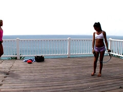 デカ尻, ブロンド, フェラチオ, イマラチオ, レズビアン, 天然, アウトドア, おもちゃ