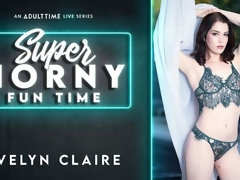 Braunhaarige, Fingern, Klaffend, Masturbation, Rasiert, Solo, Strümpfe, Jungendliche (18+)