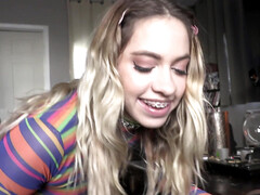 Жопа, Красотки, Блондинки, Натуральные, Трусики, Крошечные, Молоденькие, Влажная