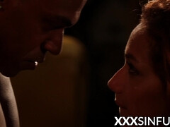 Grosser arsch, Grosser schwanz, Blasen, Kehlenfick, Frau, Interrassisch, Milf, Titten