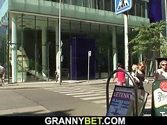 Blondine, Vollbusig, Oma, Riesig, Reif, Natürlichen titten, Muschi, Titten