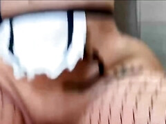 アジア人, ぽっちゃり, デカパイ, チン, ダブル開発, 指いじり, 異人種間, 淫乱熟女