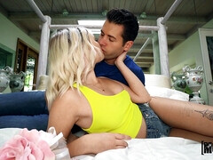 Amerikaans, Lieveling, Zwart, Pijpbeurt, Hondjeshouding, Kokhalzen, Hardcore, Natuurlijke tieten