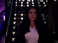 Минет, Бондаж, Брюнетки, В клубе, Семяизвержение, Секс без цензуры, Белье, Оргии