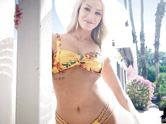 18 años, Culo grande, Bikini, Rubia, Estrella porno, Sexo soft, Solo, Adolescente