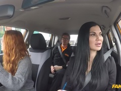 Grosse titten, Blasen, Auto, Besamung, Spermaladung, Frau frau mann, Lecken, Im freien