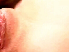 Lieveling, Grote lul, Grote mammen, Bruinharig, Sperma in gezicht, Hardcore, Rijpe lesbienne, Klein