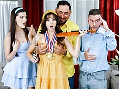 18 летние, Большая жопа, Большой член, Минет, Собачьи, Вчетвером, Тощие, Молоденькие