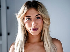 Amateur, Rubia, Mamada, Estilo perrito, Lencería, Flaco, Medias largas, Adolescente