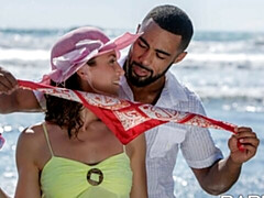 Slaapkamer, Grote kont, Grote lul, Pijpbeurt, Hondjeshouding, Natuurlijke tieten, Kort haar, Tieten likken