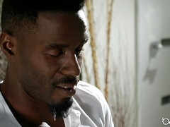 Grosser arsch, Grosse titten, Schwarz, Hundestellung, Lecken, Natürlichen titten, Muschi, Hintern versohlen