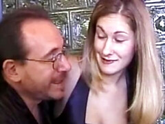 Amateur, Gros seins, En levrette, Faciale, Fait maison, Mère que j'aimerais baiser, Seins naturels, Rétro ancien