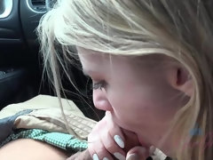 Amateur, Sucer une bite, Éjaculation interne, Exhib, Petite amie, Orgasme, Public, Voyeur