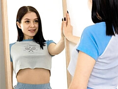 Enthousiasteling, Kont, Vingeren, Masturbatie, Natuurlijke tieten, Alleen, Strippen, Tieten likken