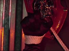 Grote mammen, Bruinharig, Masturbatie, Tieten likken