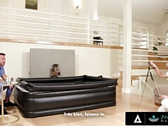 69, Tir de sperme, Gorge profonde, En levrette, Face assise, Léchez, Huilée, Chatte