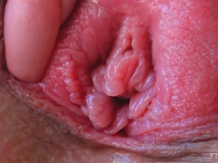 En gros plan de très près, Dansant, Extrême, Masturbation, Orgasme, Solo, Jouets