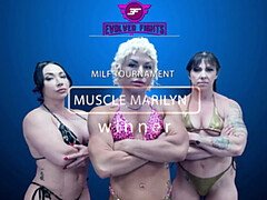 Lieveling, Grote kont, Vrouwen gevecht, Dominatie, Lesbisch, Rijpe lesbienne, Naakt, Voorbinddildo