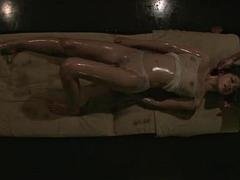 Grosse titten, Blondine, Fesselspiele, Handjob, Interrassisch, Japanische massage, Massage, Titten