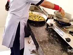 Universidad, Semen en la boca, Linda, Primera ves, Sexo duro, Indio, Cocina, Maestra