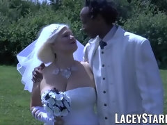 デカ尻, ブロンド, フェラチオ, イく瞬間, お婆さん, ハードコア, 異人種間, フェラする