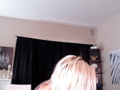 Gorgeous hussy jaw-dropping live show