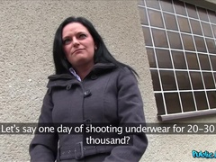 Leie, Arsch, Grosse titten, Hundestellung, Handjob, Im freien, Pov, Öffentlich